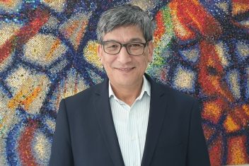 آلوچه از آلوچه رنگ میگیرد