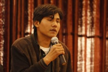 انتخاب روش داستانی در بیان شاعرانه