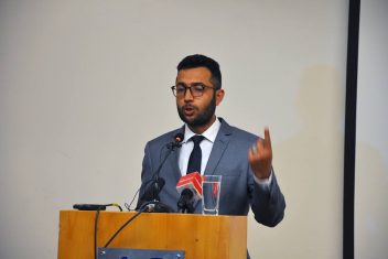 دانشگاه روشنفکر دموکراسی و دولتسازی