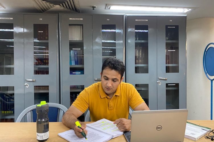 چرا دختران و کودکانتان زبان برنامه نویسی را بیاموزند؟