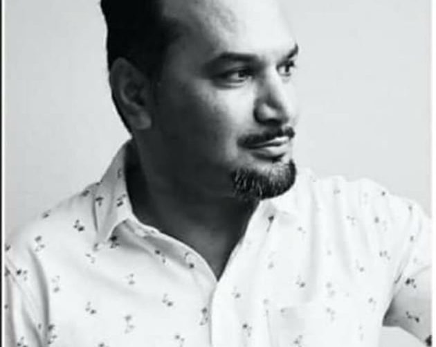 نگاهی به اشعار کوتاه مهدی سرباز؛